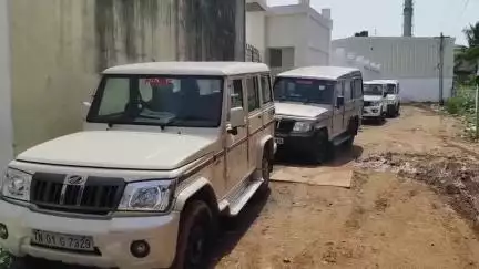 திருவள்ளூர்: சிபிசிஐடி  கிடுக்கிப்பிடி விசாரணையால் சிக்கப் போகும் பூவை .ஜெகன் மூர்த்தி ஏடிஜிபி ஜெயராம்,