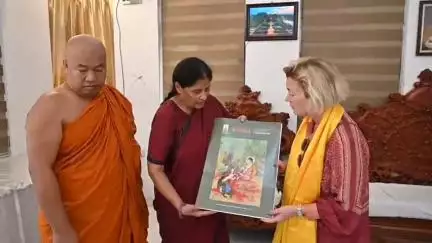 बोध गया: भारत में नॉर्वे की राजदूत मे-एलिन स्टेनर महाबोधी मंदिर पहुंचीं, मंदिर का परिभ्रमण कर की विशेष पूजा