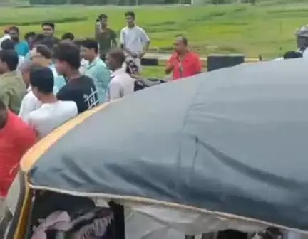 पूर्णिया पूर्व: बिहार बंद को लेकर पूर्णिया में असर दिखा, महागठबंधन के नेता उतरे सड़क पर