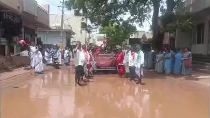 సమస్యల పరిష్కారం కోసం  నందికొట్కూరు నియోజకవర్గంలో కదం తొక్కిన:అంగన్వాడి ఆశ మున్సిపల్, ఆటో ఉపాధి రైతు కూలి శ్రామికులు