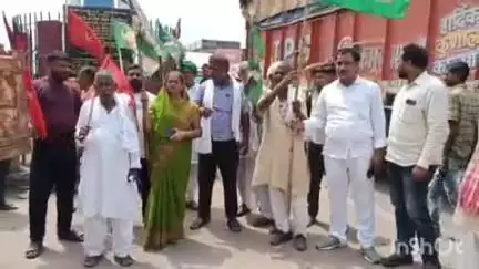 हसपुरा: प्रखंड के हसपुरा, पचरूखिया सहित विभिन्न जगहों पर दोपहर तक रहा बंद का असर, बंद के दौरान सरकार विरोधी नारे लगाए गए