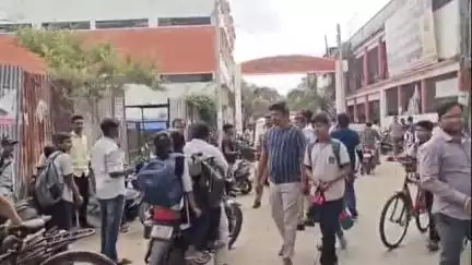 उदगीर: टवाळखोरांची आता खैर नाही,उदगीरात दुसऱ्या दिवशीही पोलिसांकडून कार्यवाही सुरूच