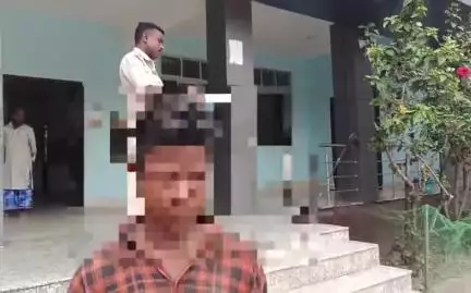 ঢেকিয়াজুলি ভাগ: মহিলাক ধৰ্ষণৰ অপচেষ্টা চলোৱা গোচৰত ঢেকীয়াজুলিৰ পৰা এজন যুৱকক গ্ৰেপ্তাৰ কৰি জে’ল হাজোতলৈ প্ৰেৰণ