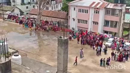 रोहड़ू: आंगनवाड़ी वर्कर्स एवं हेल्पर यूनियन द्वारा आज, अपनी मांगों को लेकर किया रोहडू में धरना प्रदर्शन#jansamasya