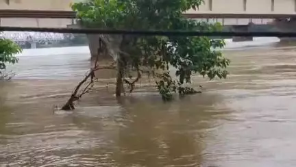 ଜଳେଶ୍ବର: ରାଜଘାଟ ଠାରେ ବଢୁଛି ସୁବର୍ଣ୍ଣରେଖା ନଦୀର ଜଳସ୍ତର, ତୃତୀୟ ବନ୍ୟା ଆଶଙ୍କା