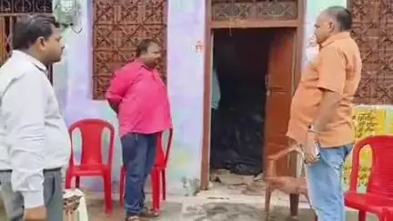 दतिया नगर: दतिया एसडीएम ने दतिया शहर के वार्ड 05 व 06 की पीएडीएस दुकान का किया निरीक्षण
