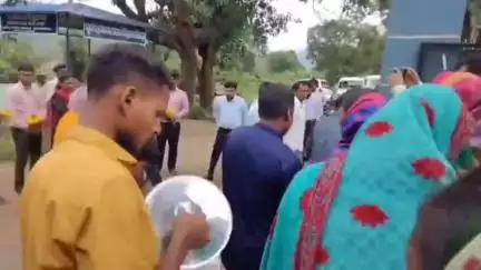 ପାରଳାଖେମୁଣ୍ଡି: କେନ୍ଦ୍ରୀୟ ଖାଦ୍ୟ ଯୋଗାଣ ଓ ଖାଉଟି କଲ୍ୟାଣ ବିଭାଗର ନିର୍ଦ୍ଦେଶକଙ୍କ ଦିନିକିଆ ଗଜପତି ଜିଲ୍ଲା ଗସ୍ତ