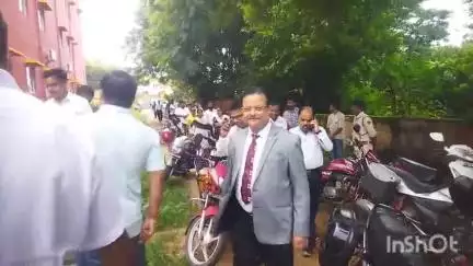 ନୟାଗଡ ସଦର: ଜିଲ୍ଲା କୋର୍ଟ କମ୍ପ୍ଲେକ୍ସ ରେ ୭୬  ତମ ବନ ମହୋତ୍ସବ ପାଳିତ