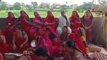 गांगड़तलाई: गांगडतलाई के शिव मंदिर में गुरु वंदना के अवसर पर सुंदरकांड, हवन और भजन-कीर्तन का आयोजन हुआ