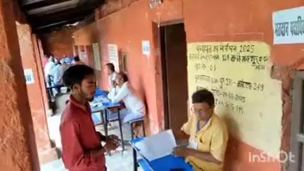 मढ़ौरा: भावलपुर के 14 मतदान केंद्रों पर पंचायत उपचुनाव शांतिपूर्ण संपन्न, अधिकारी रहे सक्रिय