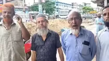 করিমগঞ্জ: বদরপুরে হিট এন্ড রানের বিরোধিতা করে অতিসত্বর এই আইন প্রত্যাহার করার দাবি জানান বাস মালিক সংস্থা