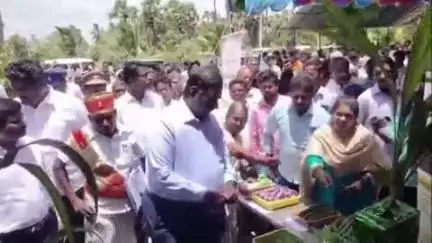 ஊத்தங்கரை: கல்லாவி அடுத்த ரெட்டிபட்டி கிராமத்தில் மக்கள் தொடர்பு திட்ட முகம் மாவட்ட ஆட்சியர் தினேஷ்குமார் பங்கேற்பு