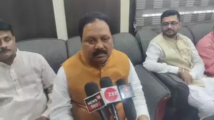 अररिया: जिले में चल रही लोक कल्याणकारी योजनाओं की जानकारी संसद ने दी, कल से देवघर के लिए चलेगी स्पेशल ट्रेन
