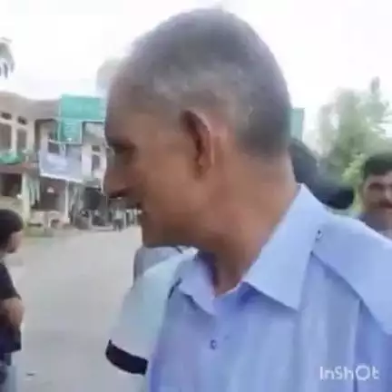 भोटा: बड़सर उपमंडल में टैक्सी चालकों ने निजी गाड़ी में सवारियों को ले जा रही गाड़ी को दबोचा
