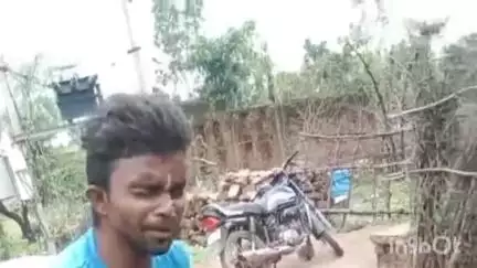 त्योंथर: भार्गवी वाइंस के गढ़ी कंपोजिट दुकान पर ग्रामीणों ने पकड़ी शराब की अवैध पैकारी, वीडियो हुआ वायरल