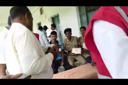 మెదక్: రక్తదానం చేసి ప్రాణదాతలుగా నిలవాలి: మెదక్‌ ప్రభుత్వ డిగ్రీ కళాశాల ప్రిన్సిపల్ డాక్టర్ హుస్సేన్