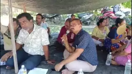 ডুমডুমা: হিন্দুস্তান ইউনিলিভাৰ লিমিটেড ৱকাৰ্চ ইউনিয়নৰ উদ্যোগত সৰ্ব-ভাৰতীয় ধৰ্মঘটৰ লগত সংগতি ৰাখি ৰূপাইত অৱস্থান ধৰ্মঘট