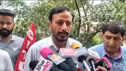 बिलासपुर सदर: एटक सम्बद्ध मजदूर यूनियन ने जिला मुख्यालय बिलासपुर में केंद्र सरकार के खिलाफ किया प्रदर्शन