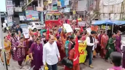 जोगिंदर नगर: जोगिंदर नगर में ट्रेड यूनियनों और जनसंगठनों ने किया जोरदार प्रदर्शन