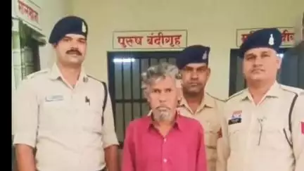 हसौद पुलिस ने 7 लीटर महुआ शराब के साथ आरोपी को किया गिरफ्तार, न्यायिक रिमांड पर भेजा