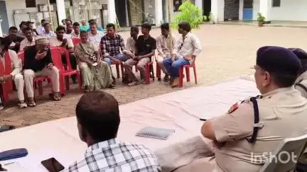 प्रतापगढ़: मादक पदार्थ तस्करी में जब्त 12 वाहनों की नीलामी, जिला पुलिस अधीक्षक की उपस्थिति में प्रतापगढ़ थाने पर हुई कार्रवाई