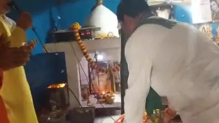 सभी देशवासियों को गुरु पूनम की हार्दिक हार्दिक बधाई शुभकामनाएं प्रदेश अध्यक्ष राम जगदीश दांगी से किसान यूनियन महाशक्ति ग्राम बारवा मैं परंपरा अनुसार गुरु पूनम मनाई जा रही 200 साल पुराना आश्रम पहले गीतानंद जी महाराज फिर बाबा मेहताब जी