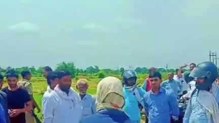 गाज़ीपुर: नसीरपुर के पास वाराणसी फोरलेन पर हादसा, फॉर्च्यूनर ने बाइक को मारी टक्कर, बाइक सवार 2 घायल, अस्पताल में भर्ती
