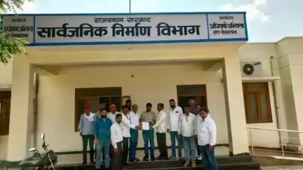 नीम का थाना: राजस्थान कॉन्ट्रैक्टर एसोसिएशन ने राज्य सरकार द्वारा विचाराधीन अनिश्चित हड़ताल की घोषणा की