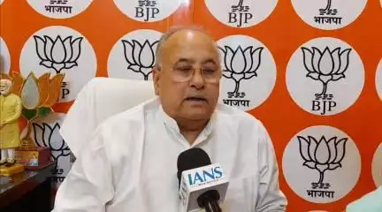 भोगांव: भोगांव से BJP विधायक रामनरेश ने अखिलेश यादव के कावड़ियों पर दिए बयान पर कहा, अखिलेश को भी आना चाहिए पैर दबाने