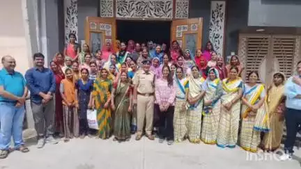 कपासन: कपासन में राजीविका प्रशिक्षण के दौरान पुलिस उपाधीक्षक ने समूह की महिलाओं को आत्मनिर्भर बनने के लिए किया प्रेरित