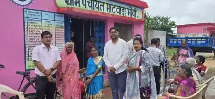 कांकेर: समाज कल्याण विभाग द्वारा ग्राम माटवाड़ा मोदी के चार वरिष्ठजनों को मिली छड़ी