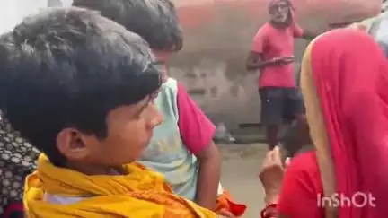 डुमरांव: सांप काटने के बाद झाड़-फूंक कराते रहे परिजन, कड़वी मोहल्ले में महिला समेत दो लोगों की हुई मौत