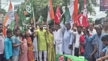 राजगीर: राजगीर में बिहार बंद का दिखा असर, महागठबंधन कार्यकर्ताओं ने किया चक्का जाम