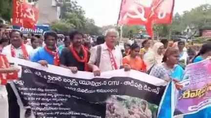 తాడిపత్రి: తాడిపత్రిలో సిఐటియు ఆధ్వర్యంలో కార్మికుల నిరసన ర్యాలీ, ఎమ్మార్వో కార్యాలయం వద్ద బహిరంగ సభ