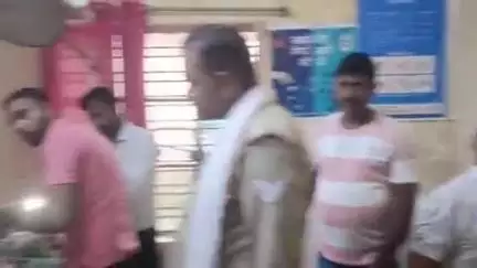 पट्टी: पट्टी कस्बे में बाइक की टक्कर से मामी-भांजा घायल, सीएचसी में कराया गया भर्ती