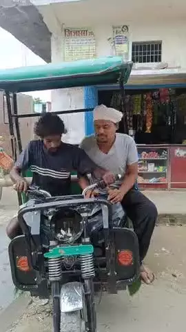 #दो डिब्बा #मिठाई #चोर #comedy #funny #trending #viral #ytshorts #2025 #memes #fun #entertainment #live #youtube