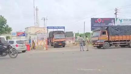 માંડવી: માંડવીના તલવાણા ગામ નજીક જંગી વિદેશી દારૂનો જથ્થો ઝડપાયો