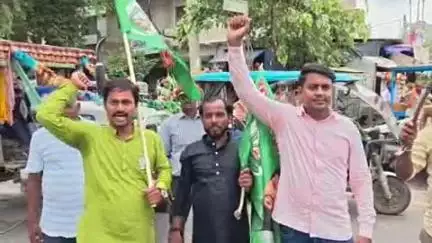 नूरसराय: बिहार बंद का मिला-जुला असर, अंधना मोड़ पर राजद कार्यकर्ताओं ने किया सड़क जाम