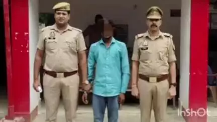 पटियाली: सिढपुरा थाना पुलिस ने दुष्कर्म के मामले में वांछित आरोपी को नगला खेमी मोड़ के पास से किया गिरफ्तार