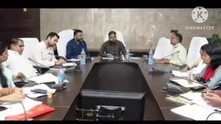 नरहरपुर: कांकेर कलेक्टर ने बैठक में महिला बाल विकास विभाग की संचालित योजनाओं की की समीक्षा