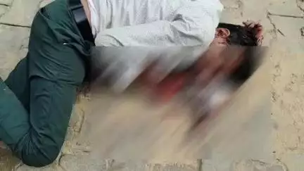नारायणपुर: बानसूर की कोटपुतली बस स्टैंड पर शराब के नशे में पड़े व्यक्ति को अज्ञात कारणों से सिर में आई गंभीर चोट, करवाया भर्ती