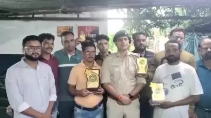 जामताड़ा: मिहिजाम थाना परिसर में सम्मान समारोह आयोजित, मुहर्रम अखाड़ा कमेटी हुई सम्मानित