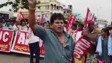 సత్తుపల్లి: సత్తుపల్లి నియోజకవర్గ వ్యాప్తంగా అఖిలపక్ష పార్టీ ఆధ్వర్యంలో నిరసన