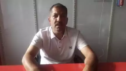 निरमंड: निरमंड कार्यालय के बाहर किया गया धरना प्रदर्शन, पूर्ण ठाकुर हिमाचल प्रदेश सेब उत्पादक राज्य सचिव