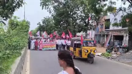 వైరా: వైరా నియోజకవర్గ వ్యాప్తంగా అఖిలపక్ష పార్టీ ఆధ్వర్యంలో నిరసన
