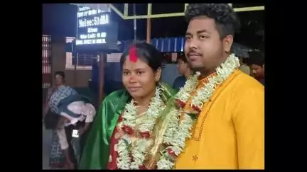 কাকদ্বীপ: কাকদ্বীপ সুন্দরবন মহাবিদ্যালয় TMC  র নেতার বিয়ে সোশ্যাল মিডিয়ায় ভাইরাল ছবি