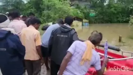 ब्रह्मपूरी: ब्रह्मपुरी तालुक्यात पुराने आठ गावांना भेटले असून उद्या ब्रह्मपुरी तालुक्यात सर्व शाळांना सुट्टी जिल्हाधिकारी यांचे आदेश