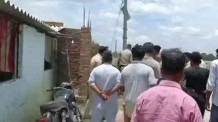बंदरा: पिपरपतिया गांव के चौड़ में फंदे से लटका मिला मछली व्यवसायी का शव, इलाके में फैली सनसनी