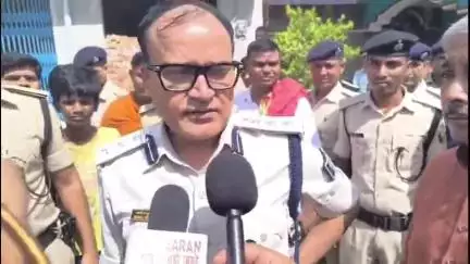 सिवान: एसपी सिवान का बयान: चार अपराधियों ने ज्वेलरी दुकान में लूटपाट कर ₹5 लाख की संपत्ति लूटी, जल्द होगी गिरफ्तारी