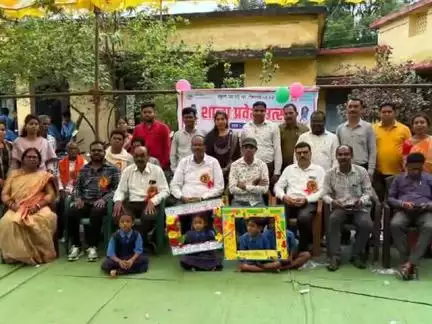 कांकेर: भंडारी पारा में शाला प्रवेश उत्सव हर्षोल्लास से संपन्न, नगर पालिका अध्यक्ष अरुण कौशिक ने किया बच्चों का उत्साहवर्धन